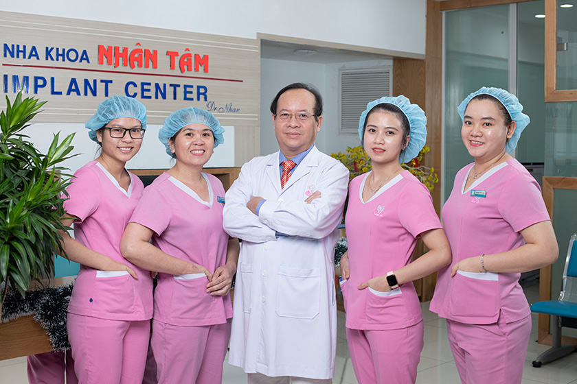 Nhan Tam Dental Implant Clinic is proud to be the first and only dental clinic to apply Dental implant navigation system
